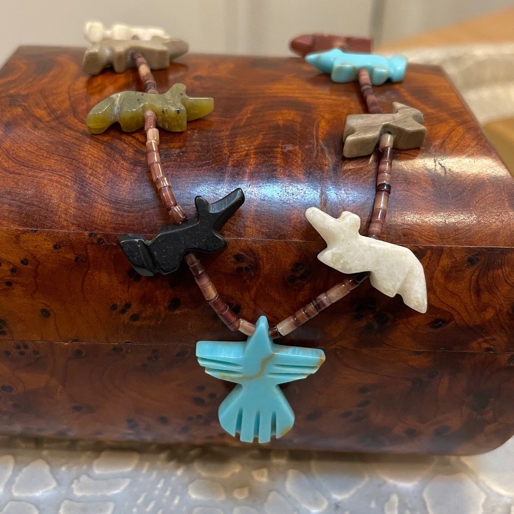 Old Pawn Vintage Zuni Fetish & Heshi Necklace, 18 inches